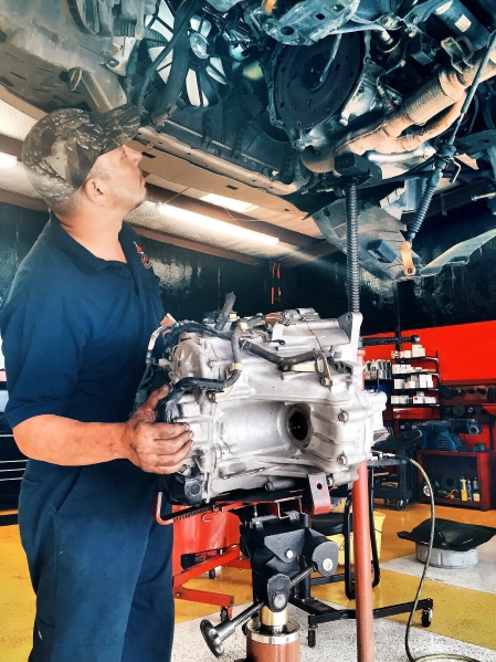 – Auto Repair San Antonio | Auto Service Experts Transmission replacement by Master Mechanic at Auto Service Experts in San Antonio.